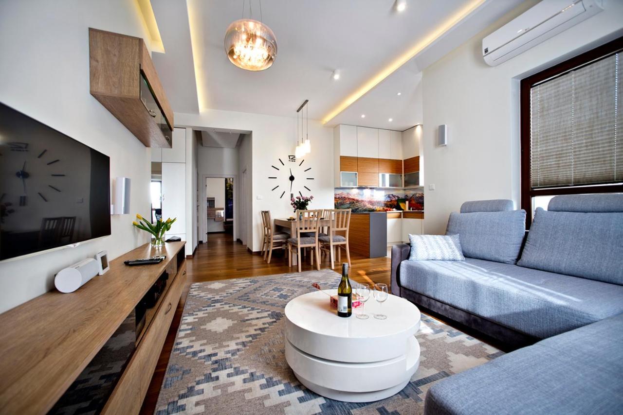 Jana Kazimierza 57 Serviced Apartments Varsovia Exterior foto